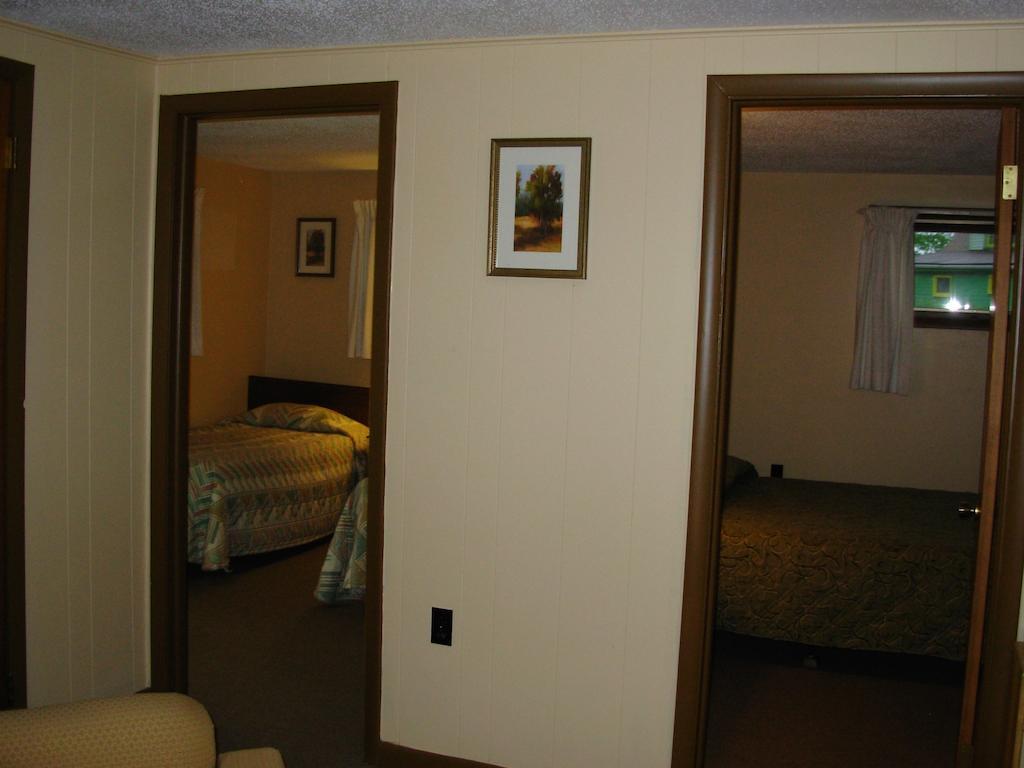 Red Carpet Inn On The Lake - Oneonta Luaran gambar
