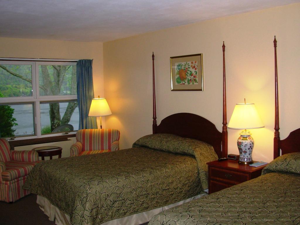 Red Carpet Inn On The Lake - Oneonta Luaran gambar