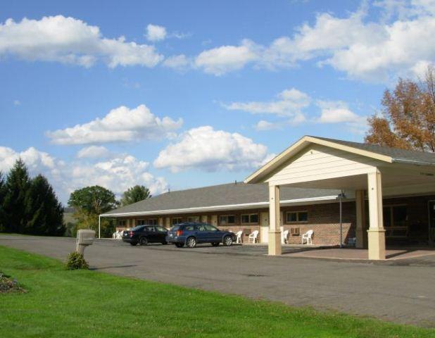 Red Carpet Inn On The Lake - Oneonta Luaran gambar